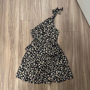 One-Shoulder Black Floral Tiered Dress